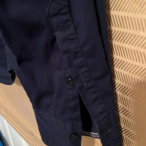 TOMMY HILFIGER~NAVY SHIRT~NWOT~LG - Picture 5 of 6